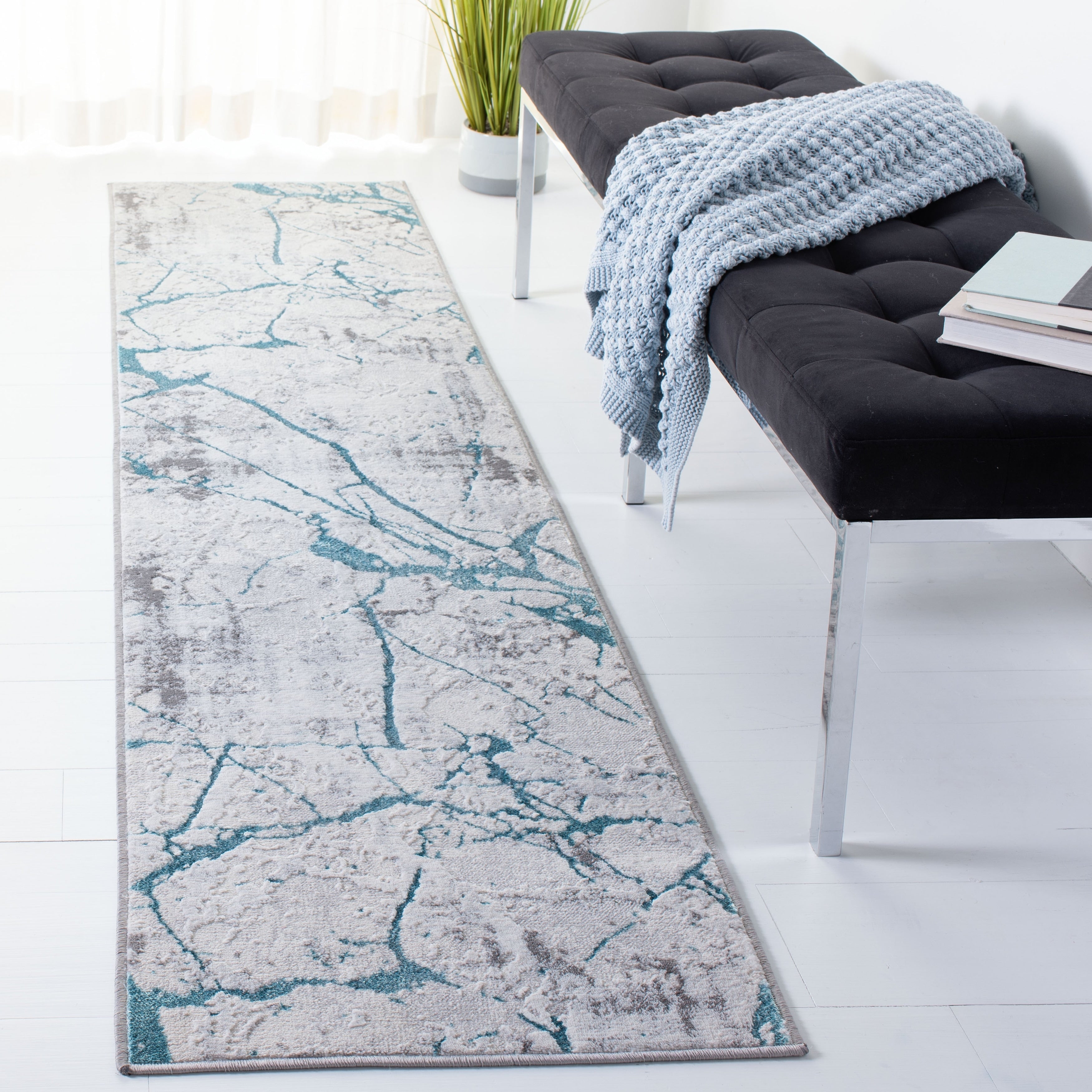 SAFAVIEH Amelia Alli Modern Abstract Distressed Rug