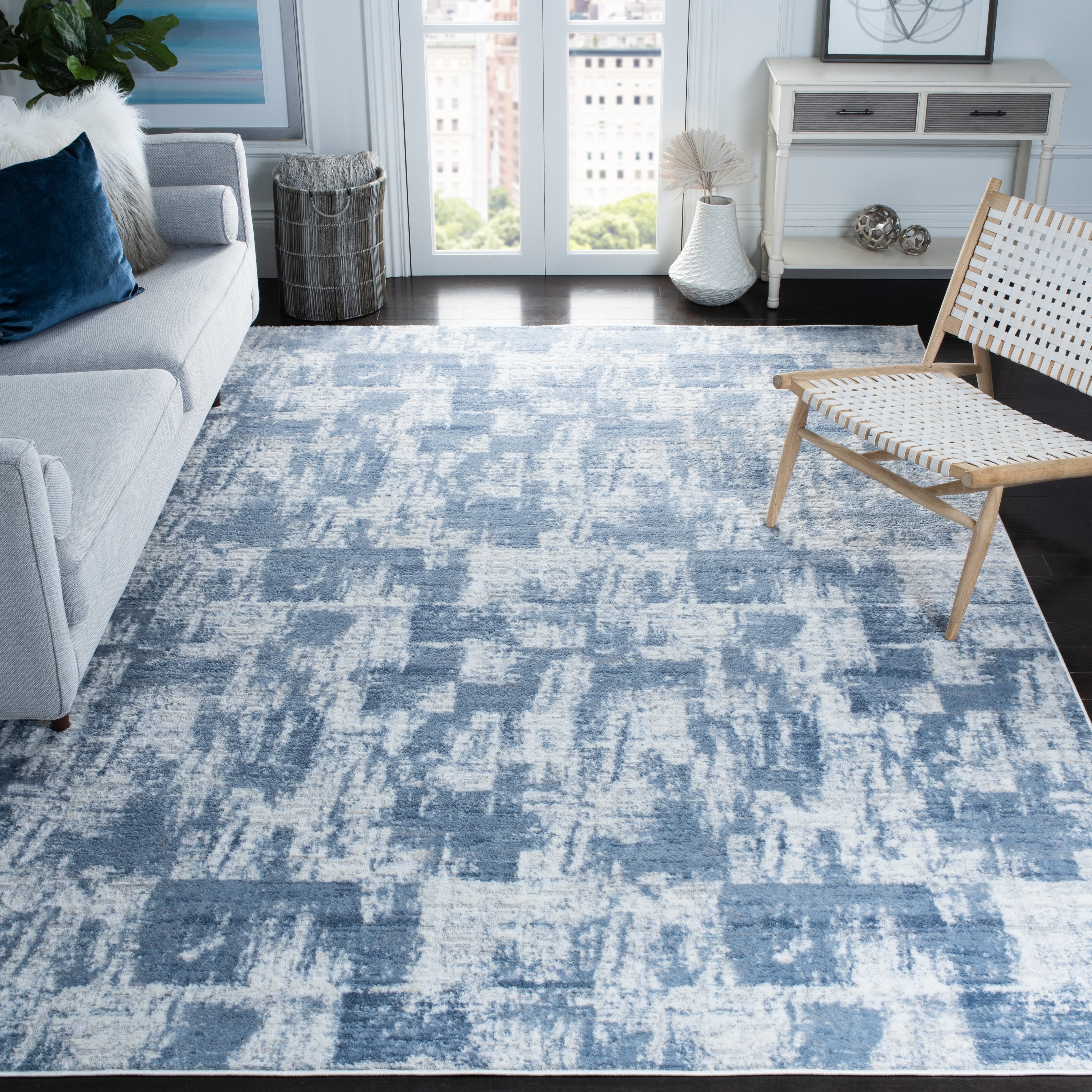SAFAVIEH Amelia Marjolene Modern Abstract Rug