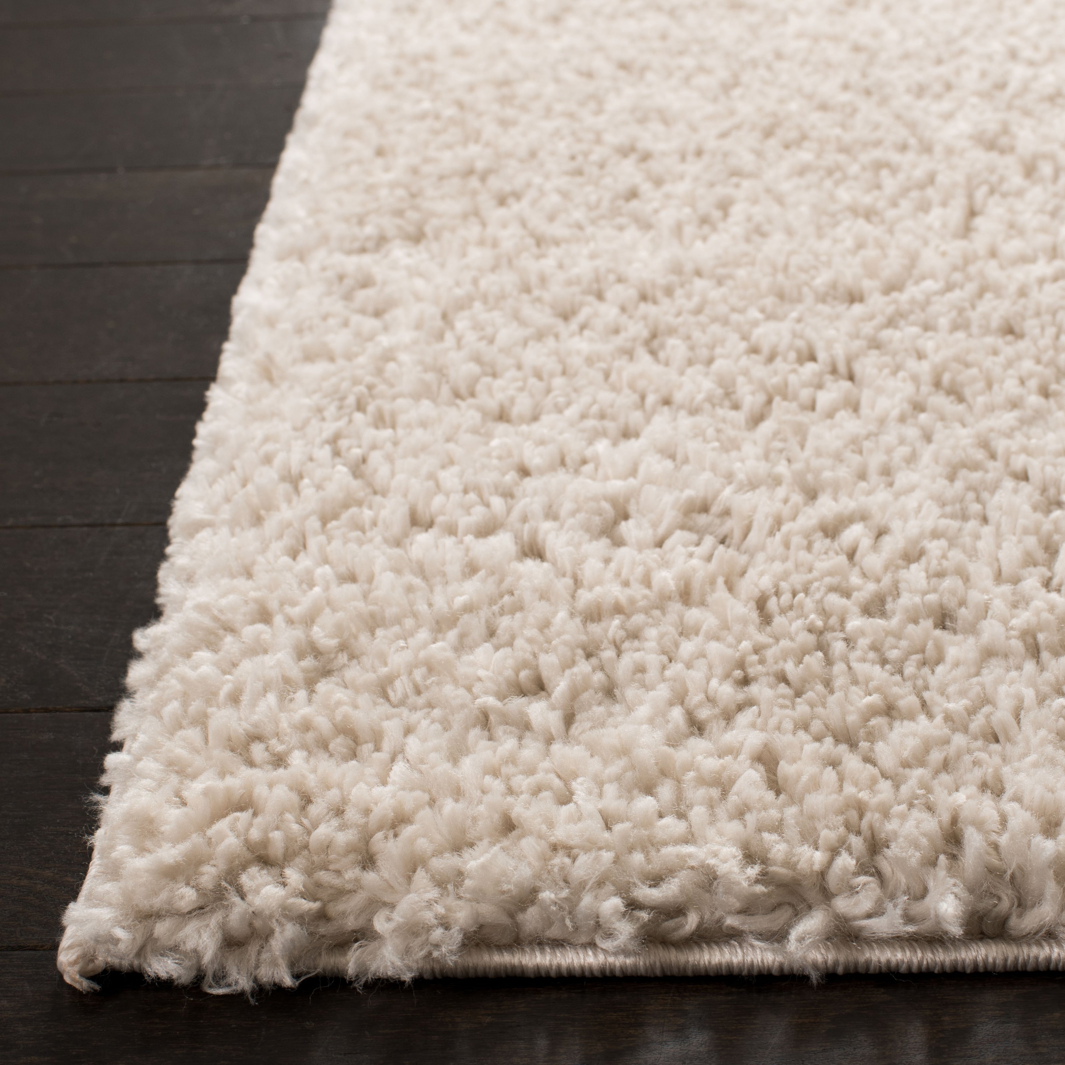 SAFAVIEH August Wilhelma Shag Solid 1.2-inch Thick Area Rug