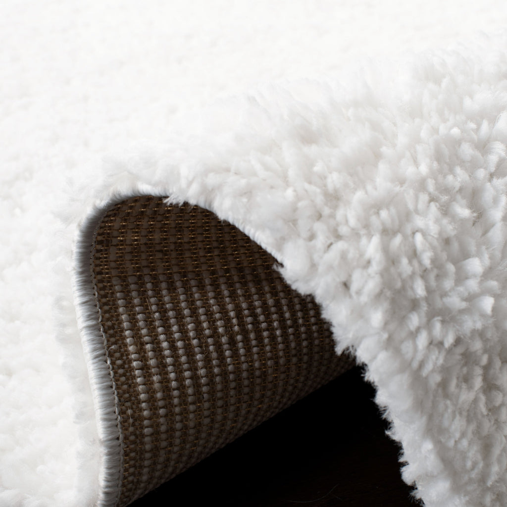 SAFAVIEH August Wilhelma Shag Solid 1.2-inch Thick Area Rug