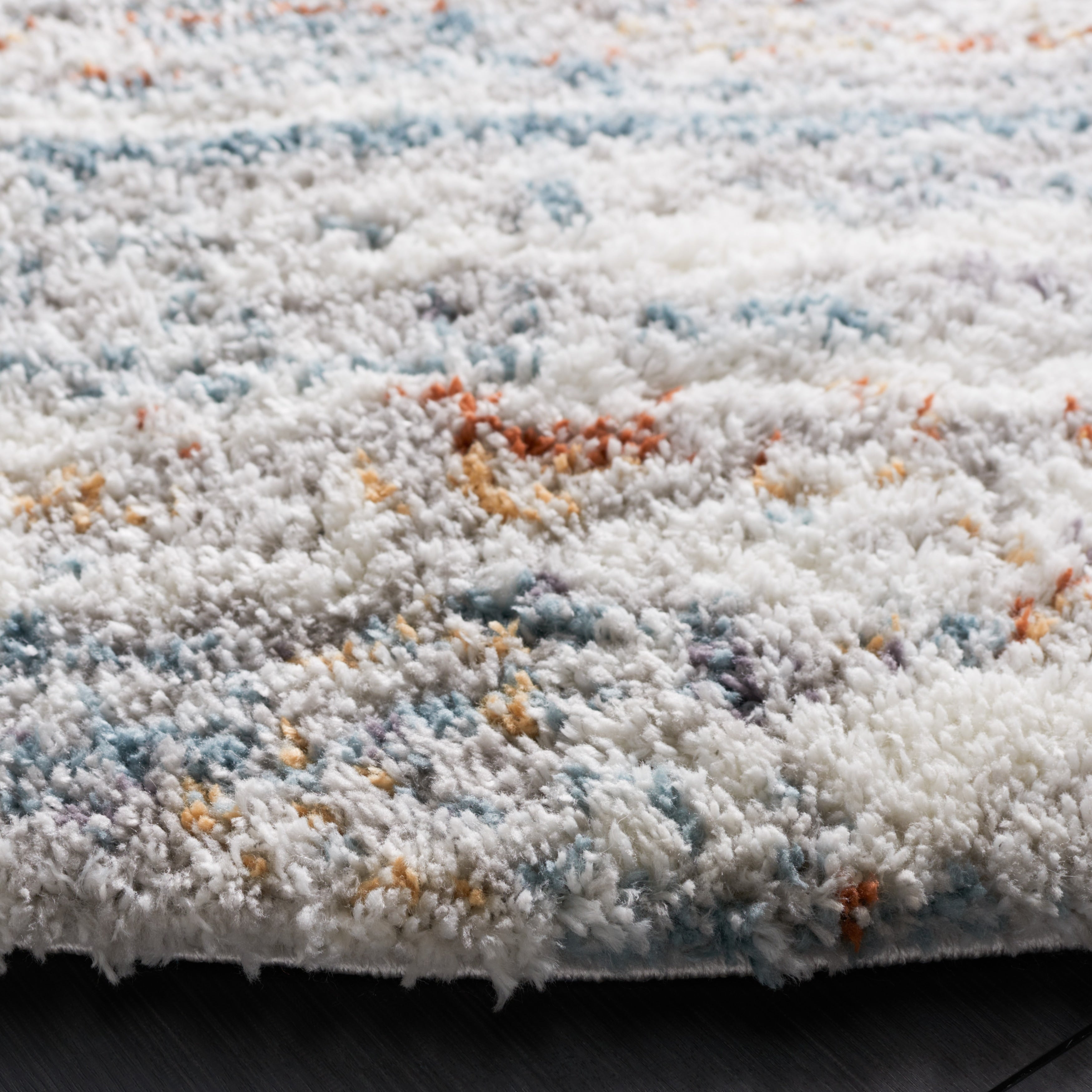 SAFAVIEH Berber Shag Anamika Rug