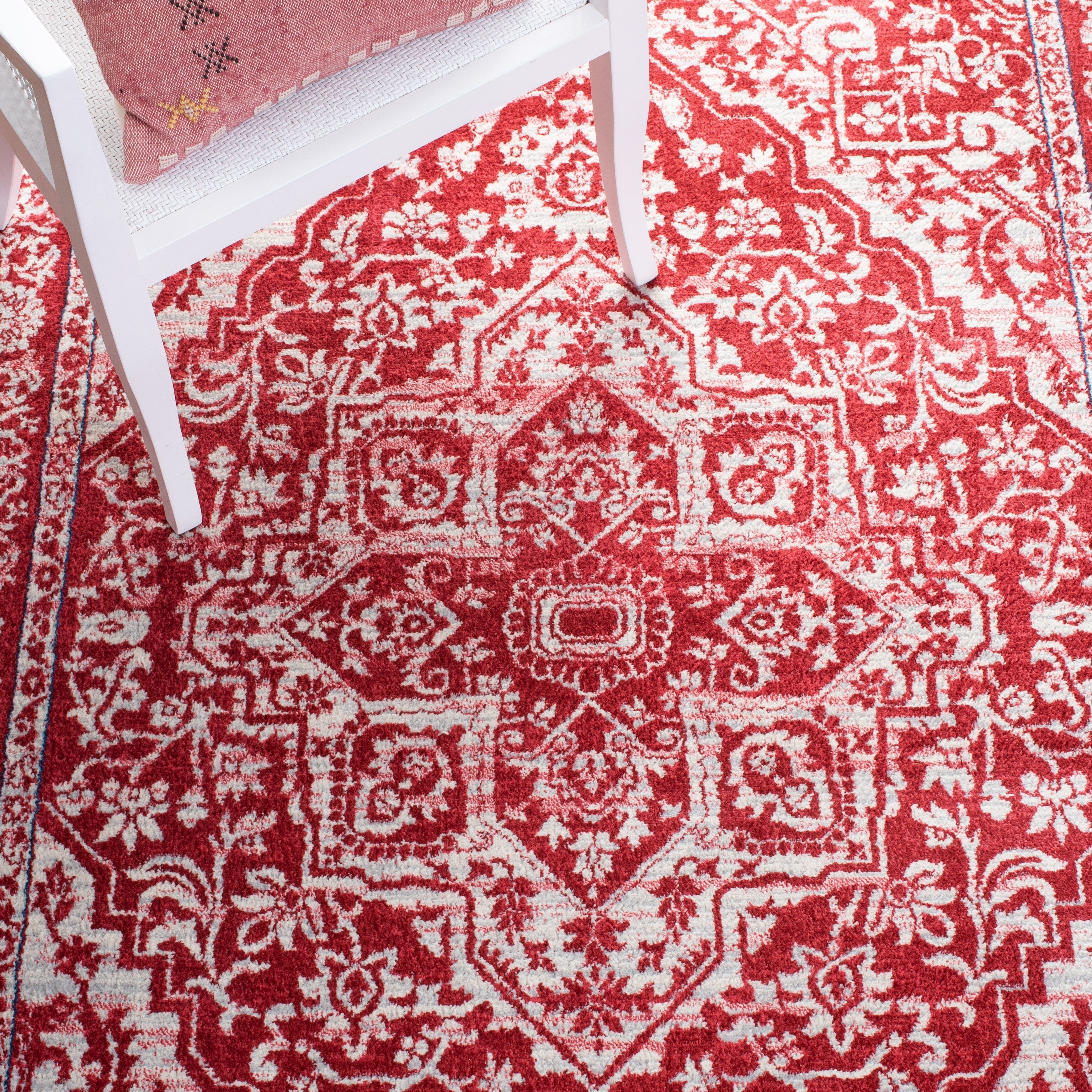 SAFAVIEH Brentwood 脼ordis Oriental Medallion Rug