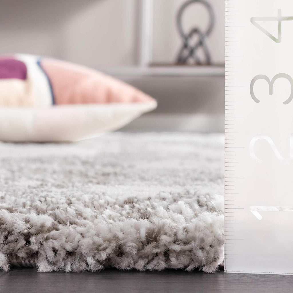 SAFAVIEH Century Finie Contemporary Rug