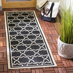 SAFAVIEH Courtyard Thomasina Indoor/ Outdoor Waterproof Patio Backyard Rug