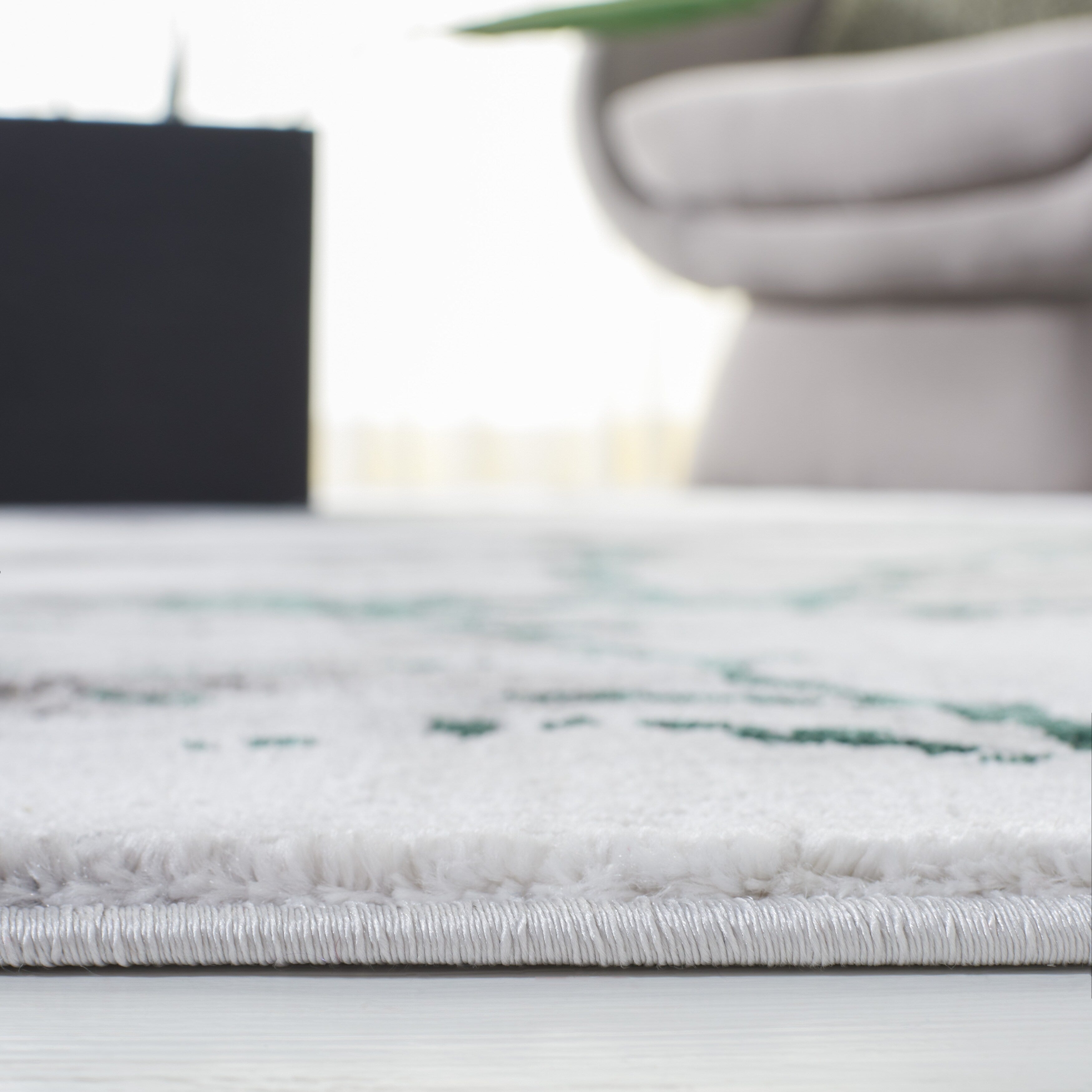 SAFAVIEH Craft Miyase Modern Abstract Rug