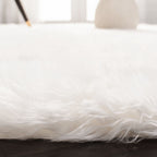 SAFAVIEH Faux Sheep Silke Skin 2.4-inch Thick Rug