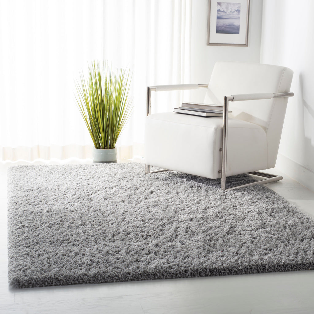 SAFAVIEH Fontana Shag Dagi Solid 2-inch Thick Rug