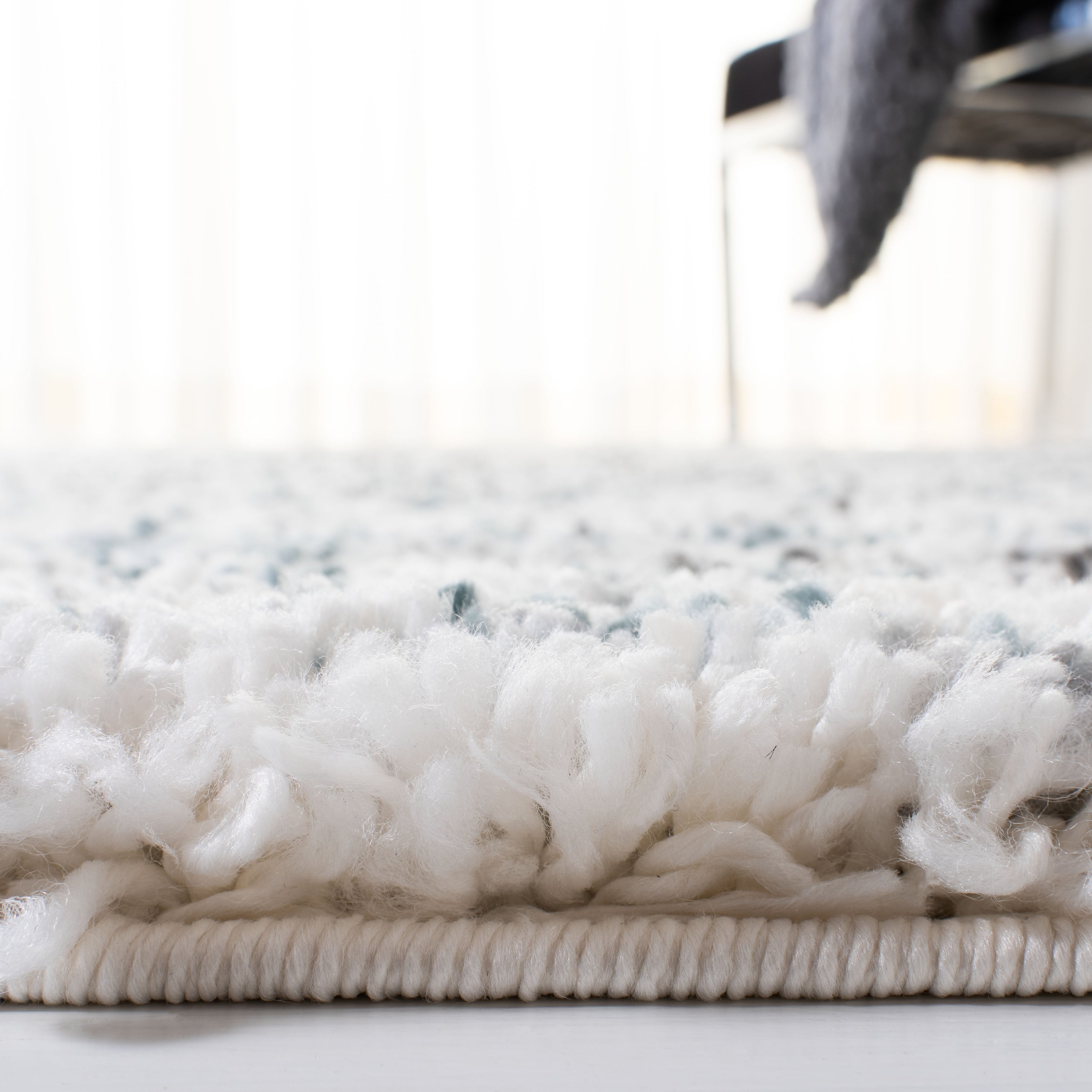 SAFAVIEH Fontana Shag Fatema Modern Abstract 2-inch Thick Rug