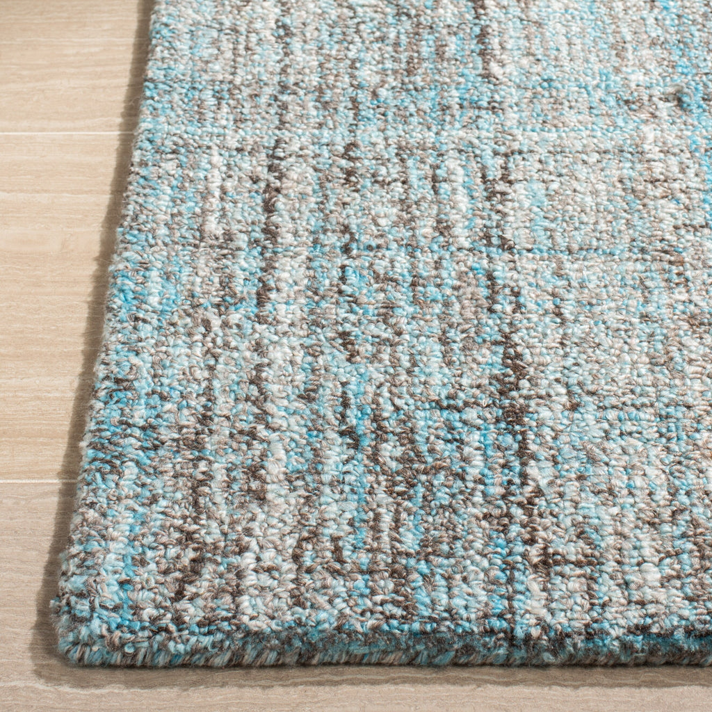 SAFAVIEH Handmade Abstract Coraly Modern Viscose Rug