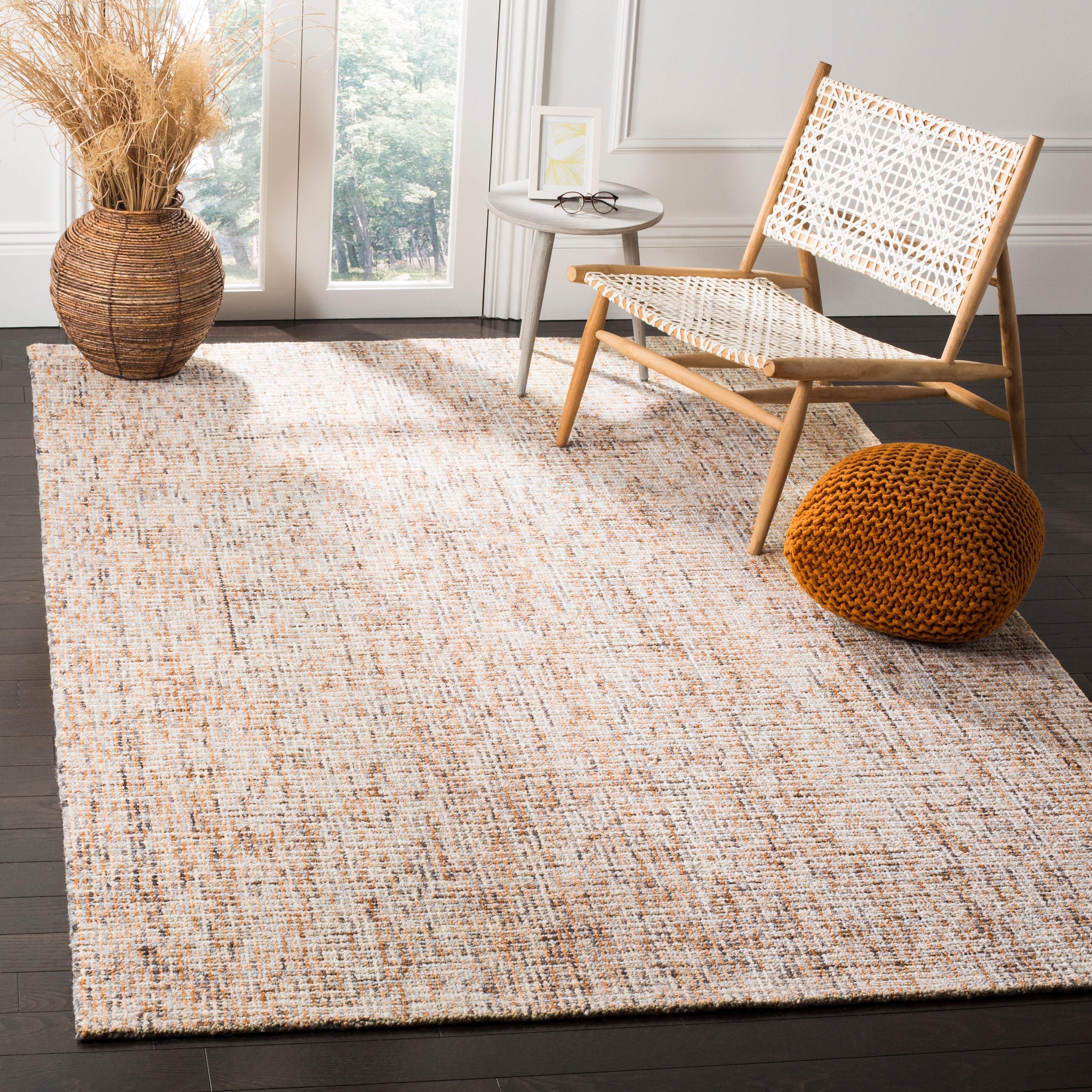 SAFAVIEH Handmade Abstract Lotje Modern Wool Rug