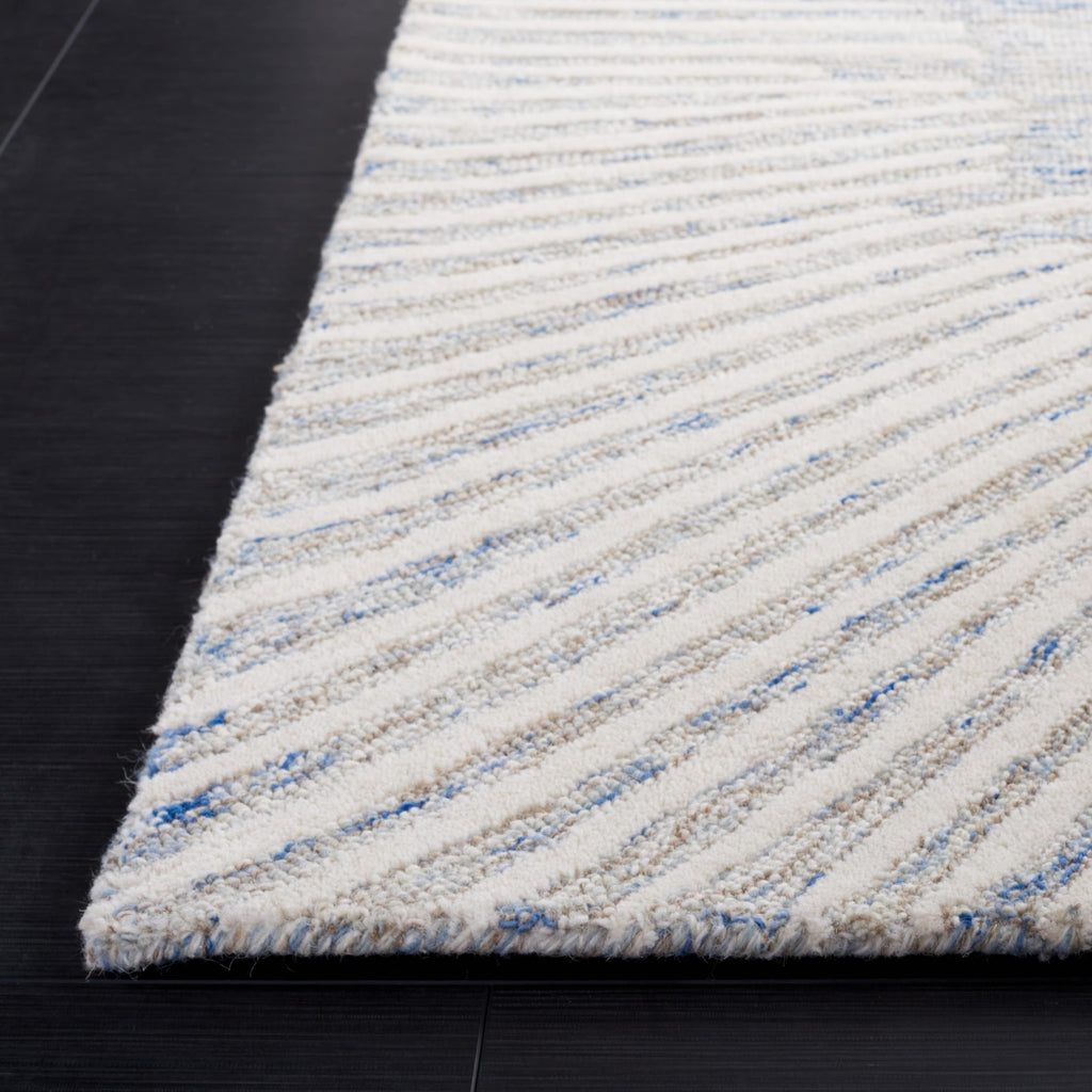 SAFAVIEH Handmade Abstract Sofoula Modern Wool Rug
