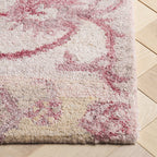 SAFAVIEH Handmade Anatolia Liilia Rug