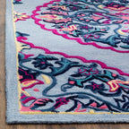 SAFAVIEH Handmade Bellagio Cailin Medallion Wool Rug