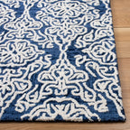 SAFAVIEH Handmade Blossom Cateluta Modern Floral Wool Rug