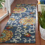 SAFAVIEH Handmade Blossom Maaret Modern Floral Wool Rug