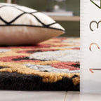 SAFAVIEH Handmade Blossom Porzia Floral Wool Rug