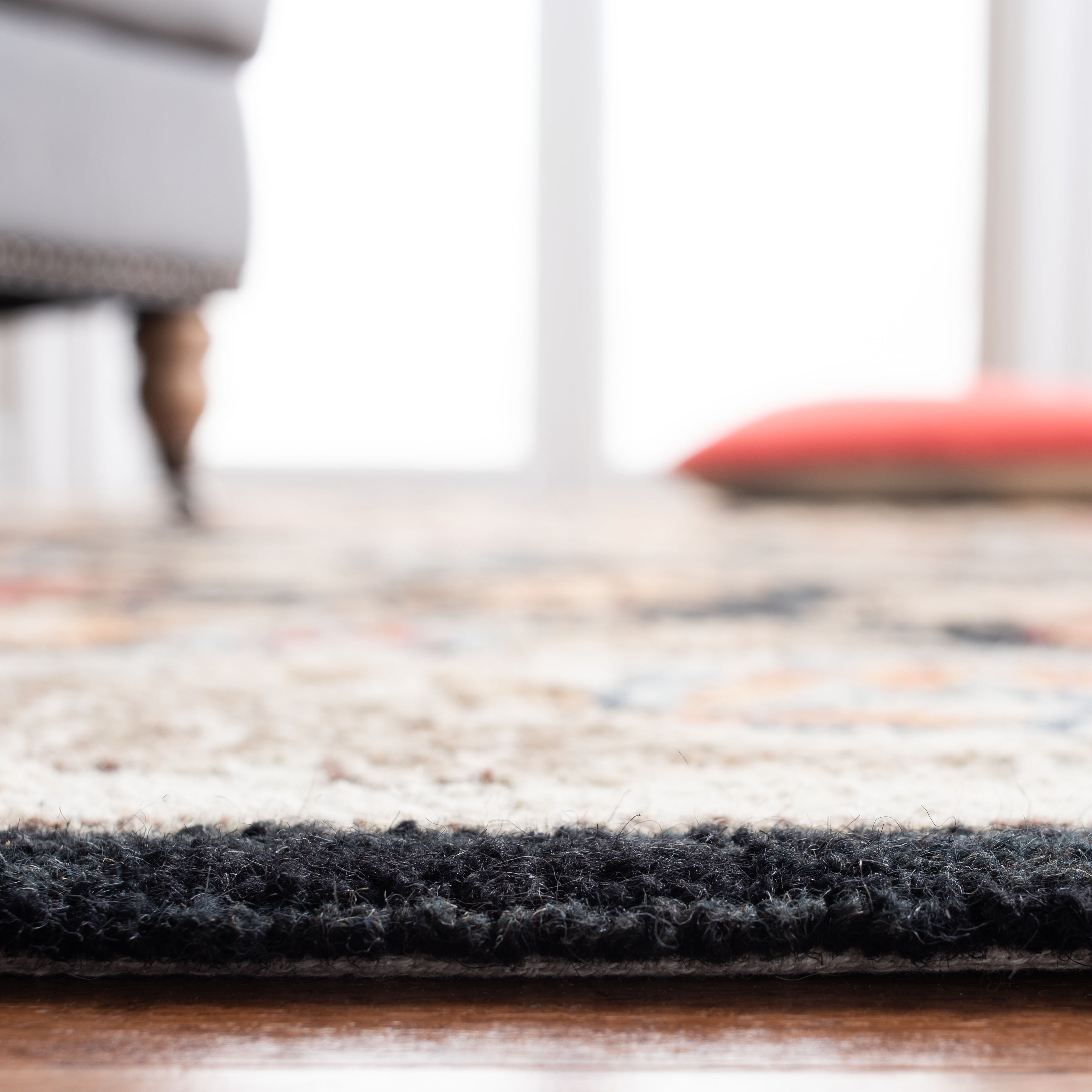 SAFAVIEH Handmade Chelsea Malda French Country Floral Wool Rug