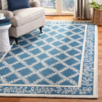 SAFAVIEH Handmade Chelsea Sunstripe Trellis French Country Wool Rug