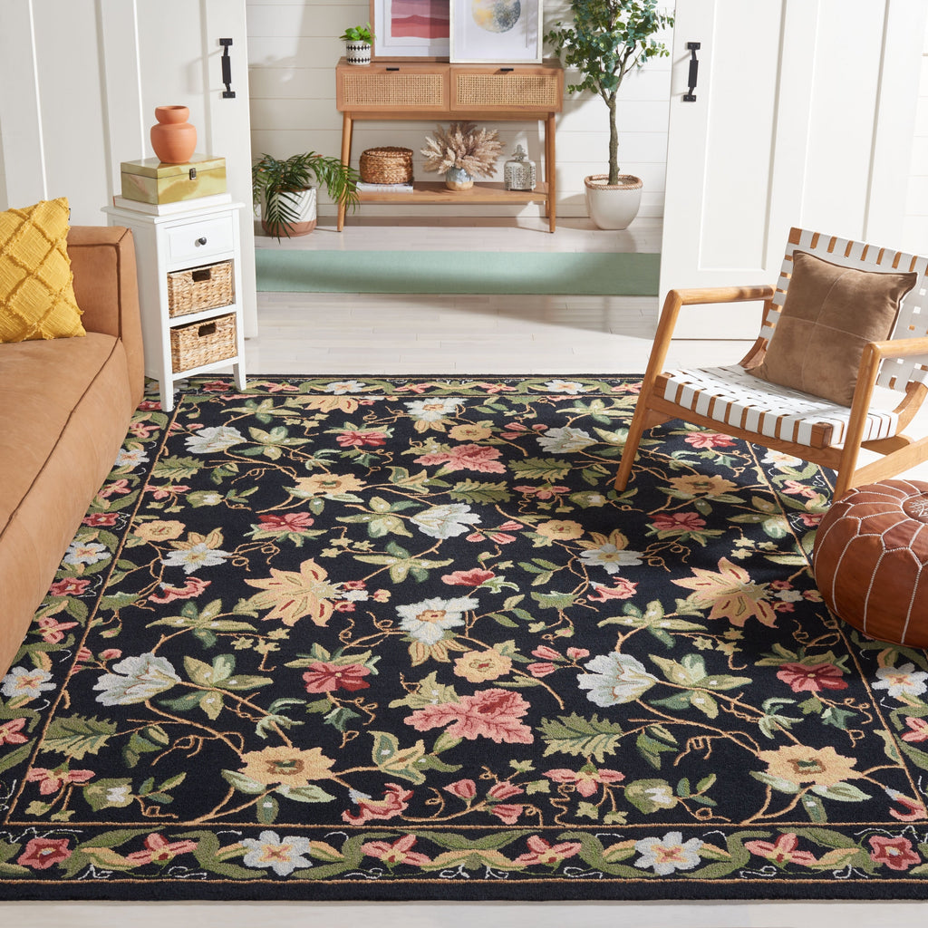 SAFAVIEH Handmade Chelsea Yauhenia French Country Floral Wool Rug
