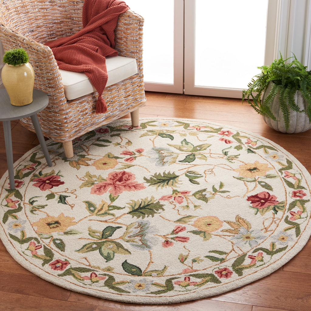 SAFAVIEH Handmade Chelsea Yauhenia French Country Floral Wool Rug
