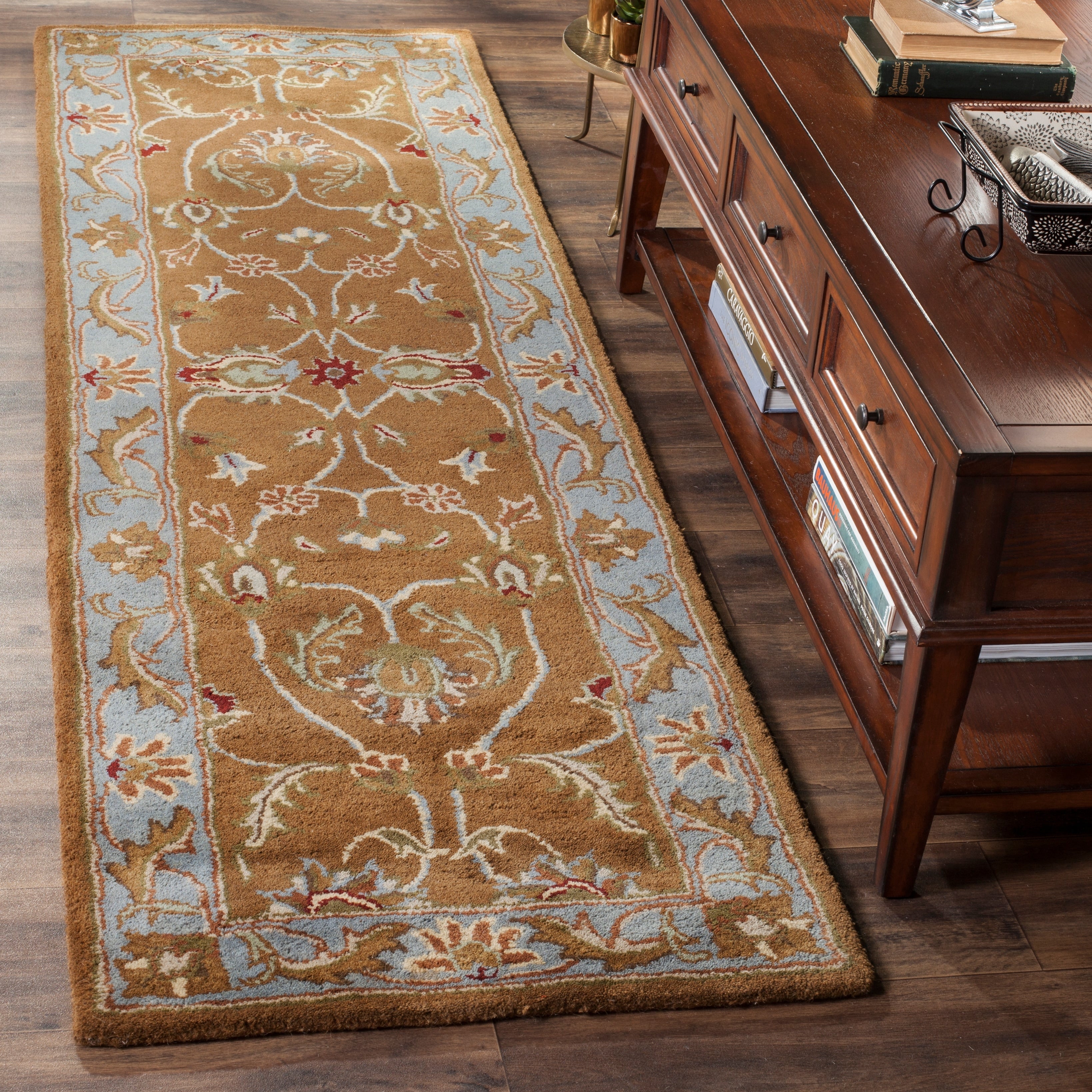 SAFAVIEH Handmade Heritage Full Bloom Traditional Oriental Wool Rug