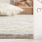 SAFAVIEH Handmade Heritage Hieng Traditional Wool Rug