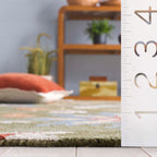 SAFAVIEH Handmade Jardin Asya Country Wool Rug