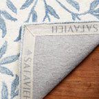 SAFAVIEH Handmade Jardin Mariegret Wool Rug