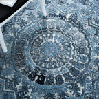 SAFAVIEH Handmade Marquee Carlijn Modern Medallion Wool Rug