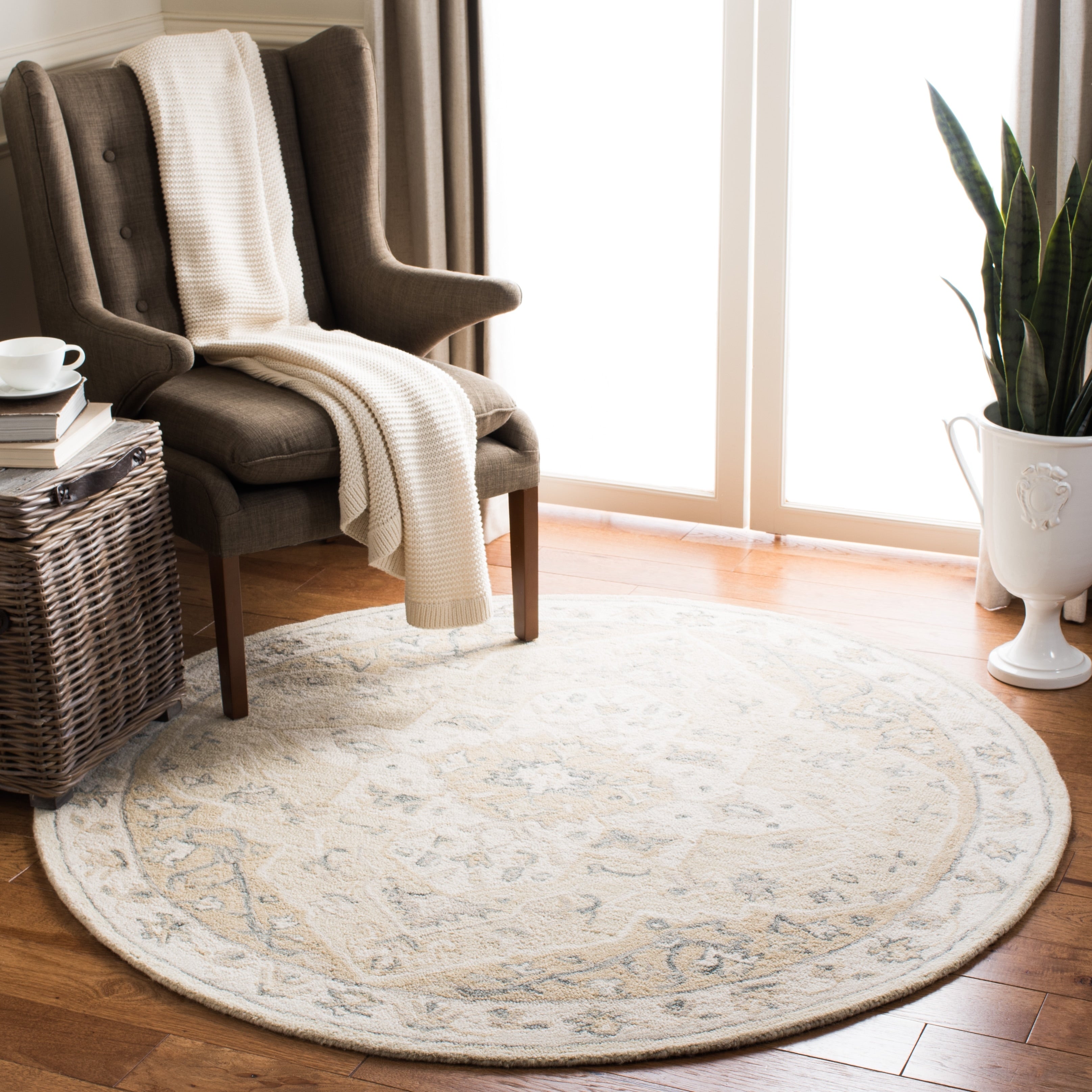 SAFAVIEH Handmade Micro-Loop Selveta Wool Rug