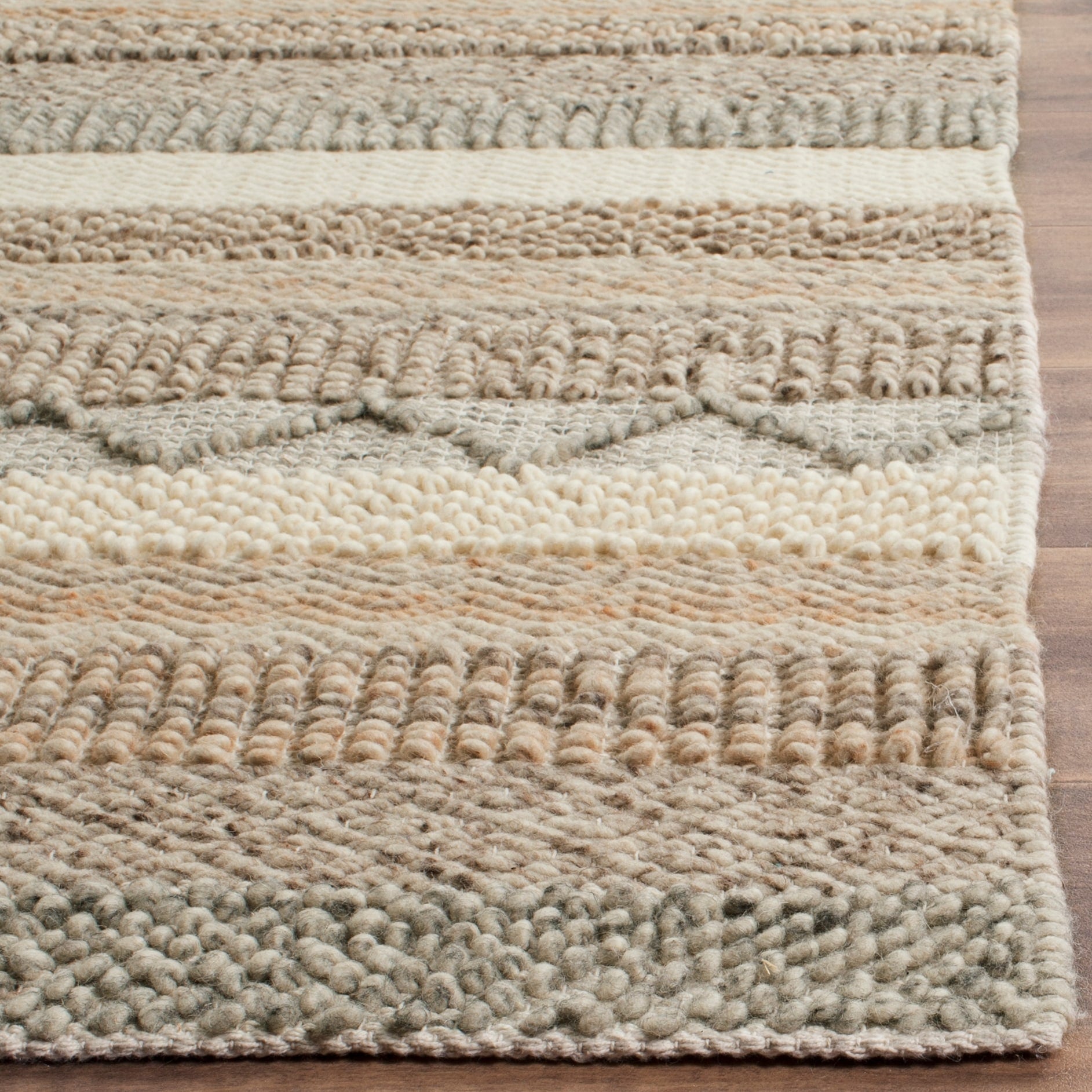 SAFAVIEH Handmade Natura Adamantini Wool Rug