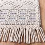 SAFAVIEH Handmade Natura Estel Wool Fringe Rug
