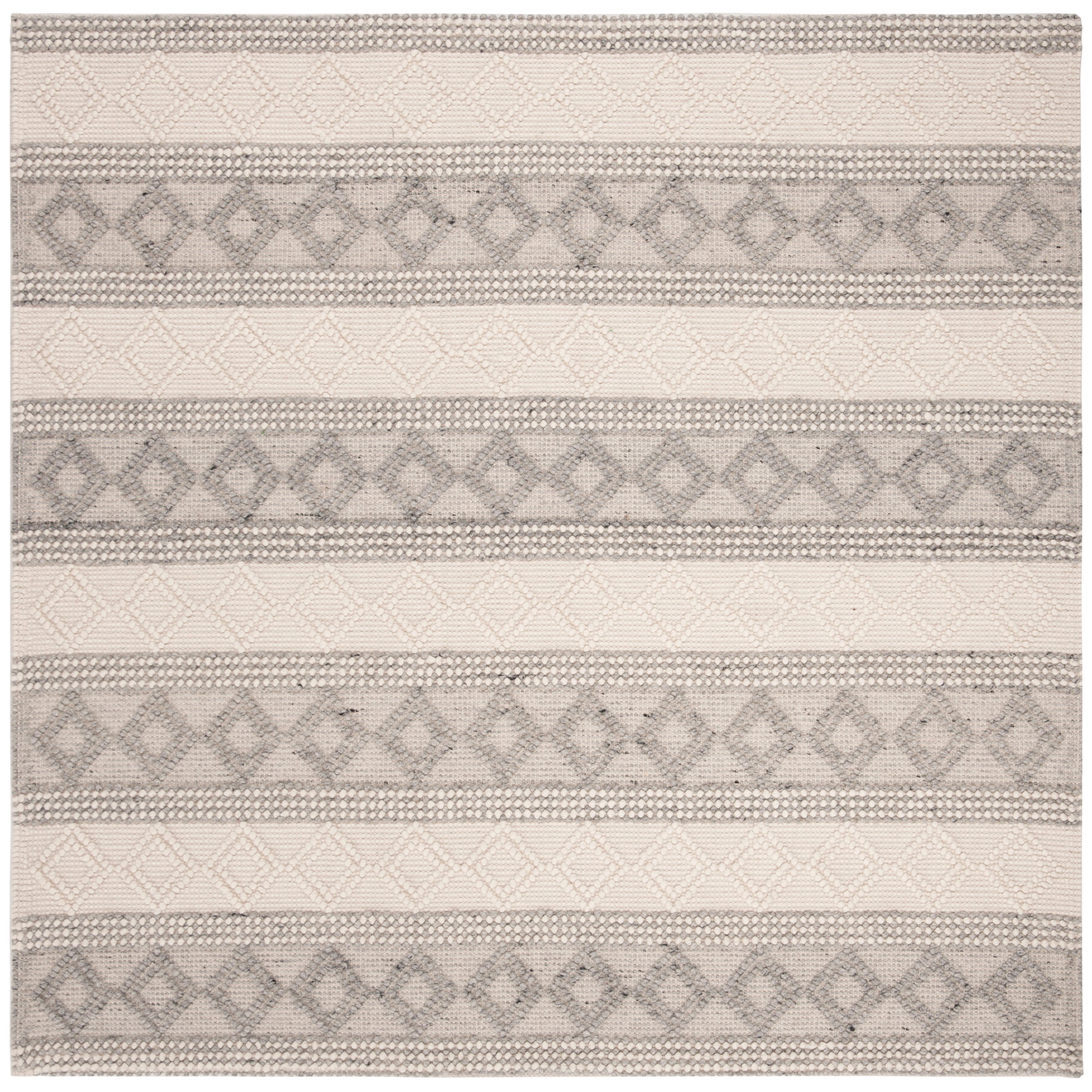 SAFAVIEH Handmade Natura Foka Wool Rug