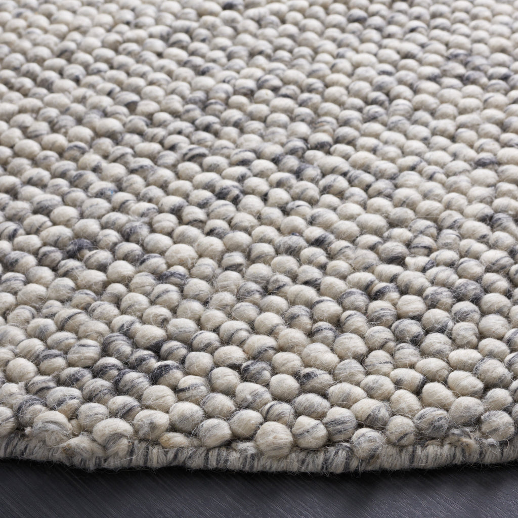 SAFAVIEH Handmade Natura Gonnie Wool Rug