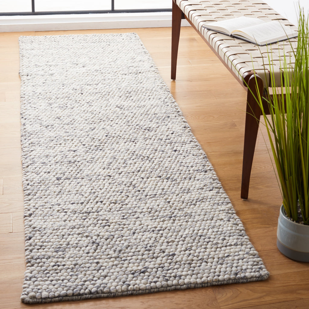 SAFAVIEH Handmade Natura Gonnie Wool Rug