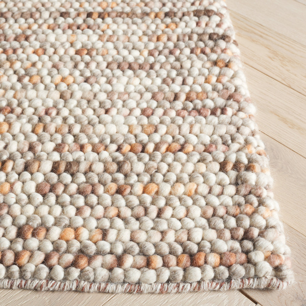 SAFAVIEH Handmade Natura Gonnie Wool Rug