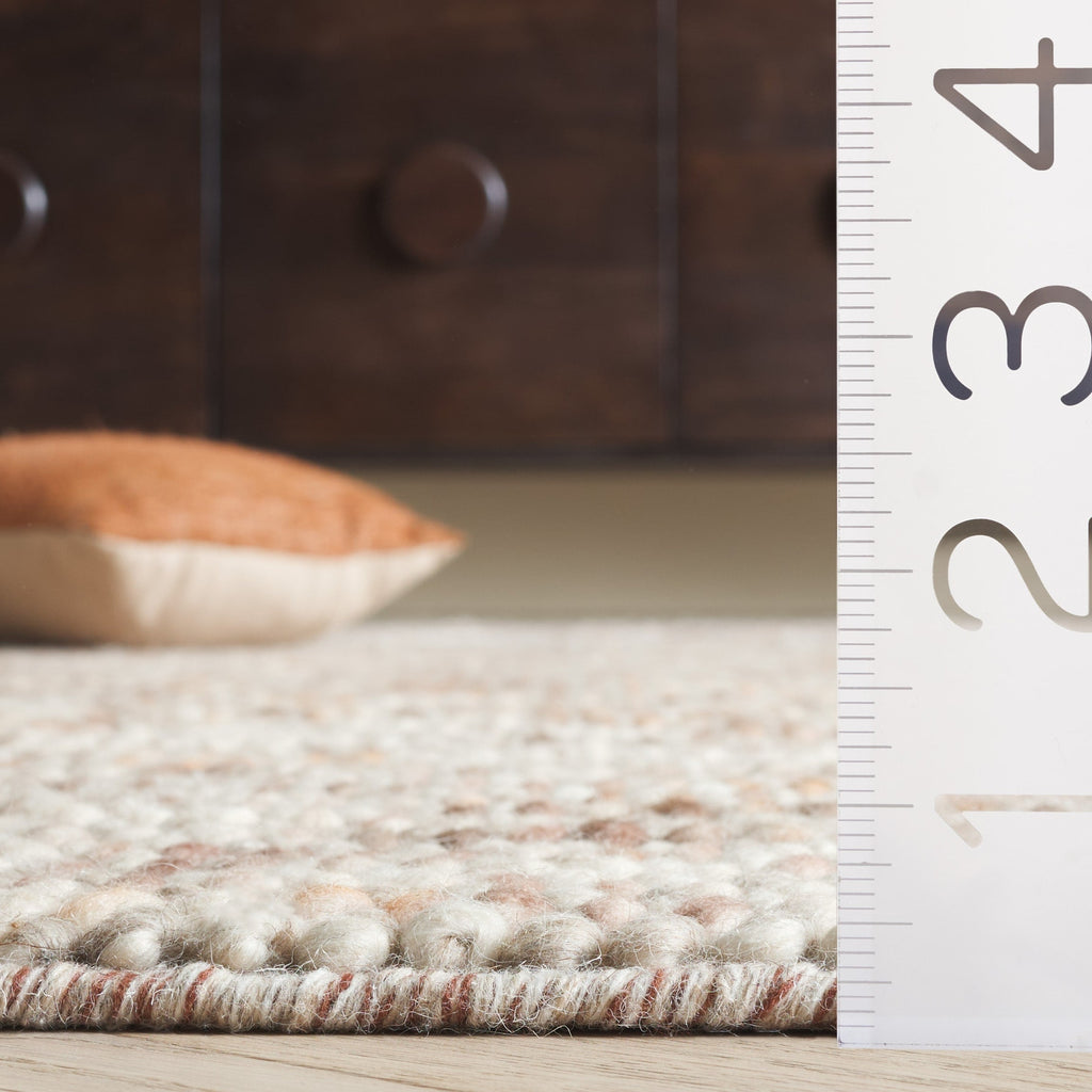 SAFAVIEH Handmade Natura Gonnie Wool Rug