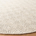 SAFAVIEH Handmade Natura Palmerina Wool Area Rug