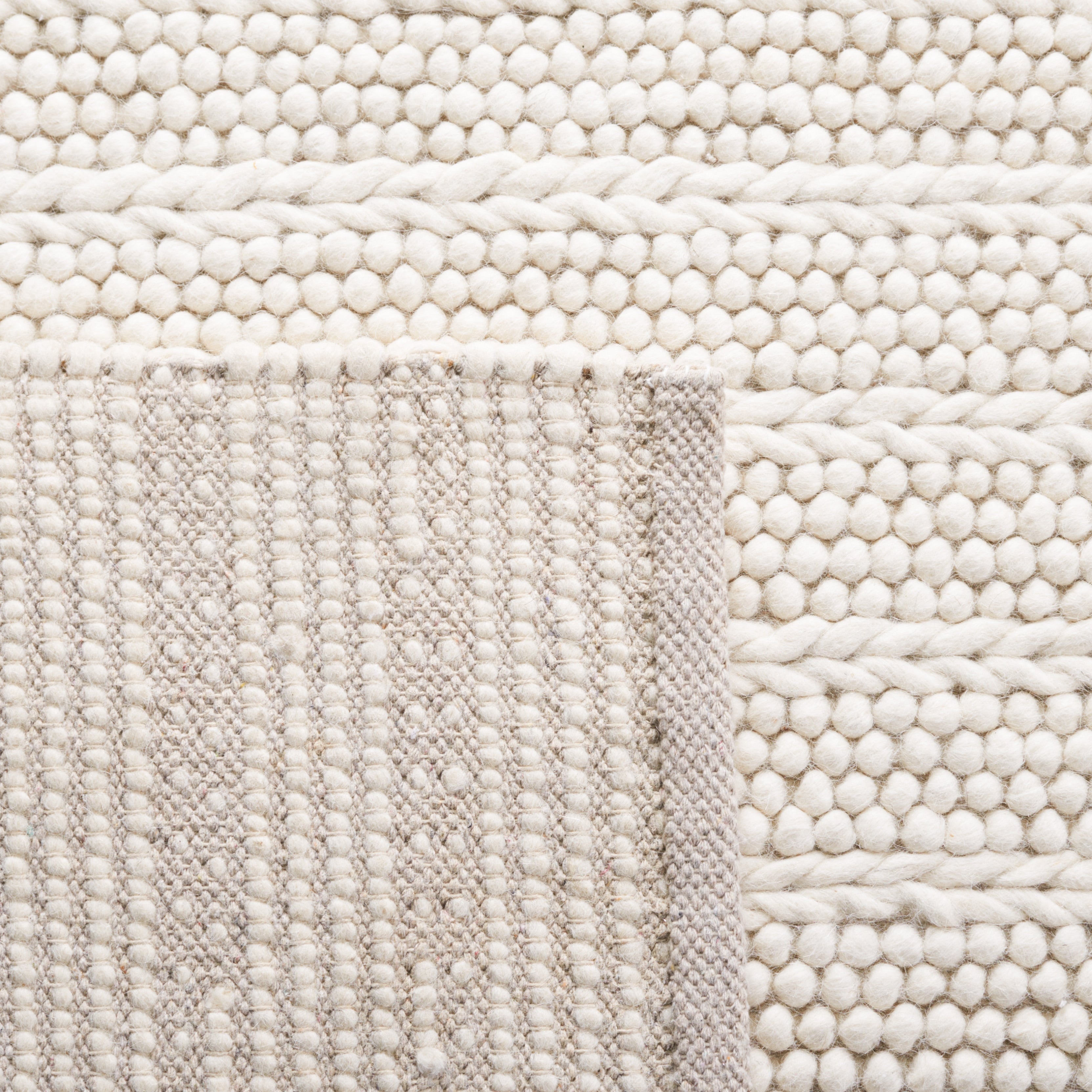 SAFAVIEH Handmade Natura Sanjulata Wool Rug