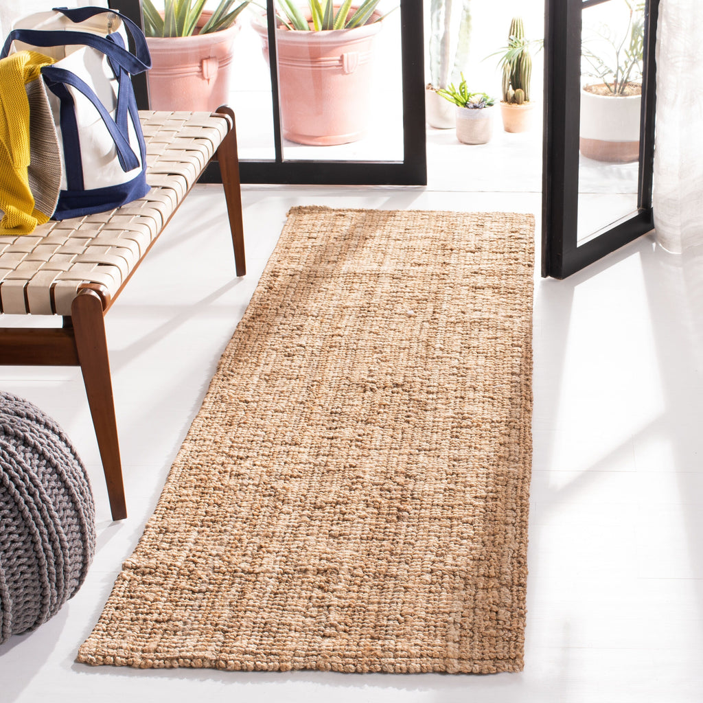 SAFAVIEH Handmade Natural Fiber Nihada Casual Solid Jute Rug