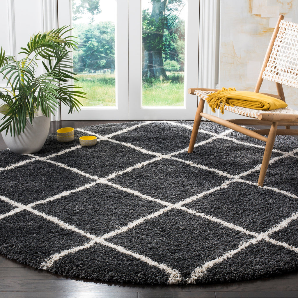SAFAVIEH Hudson Shag Raili Diamond Trellis 2-inch Thick Rug