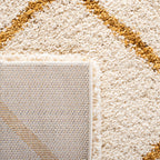 SAFAVIEH Hudson Shag Raili Diamond Trellis 2-inch Thick Rug