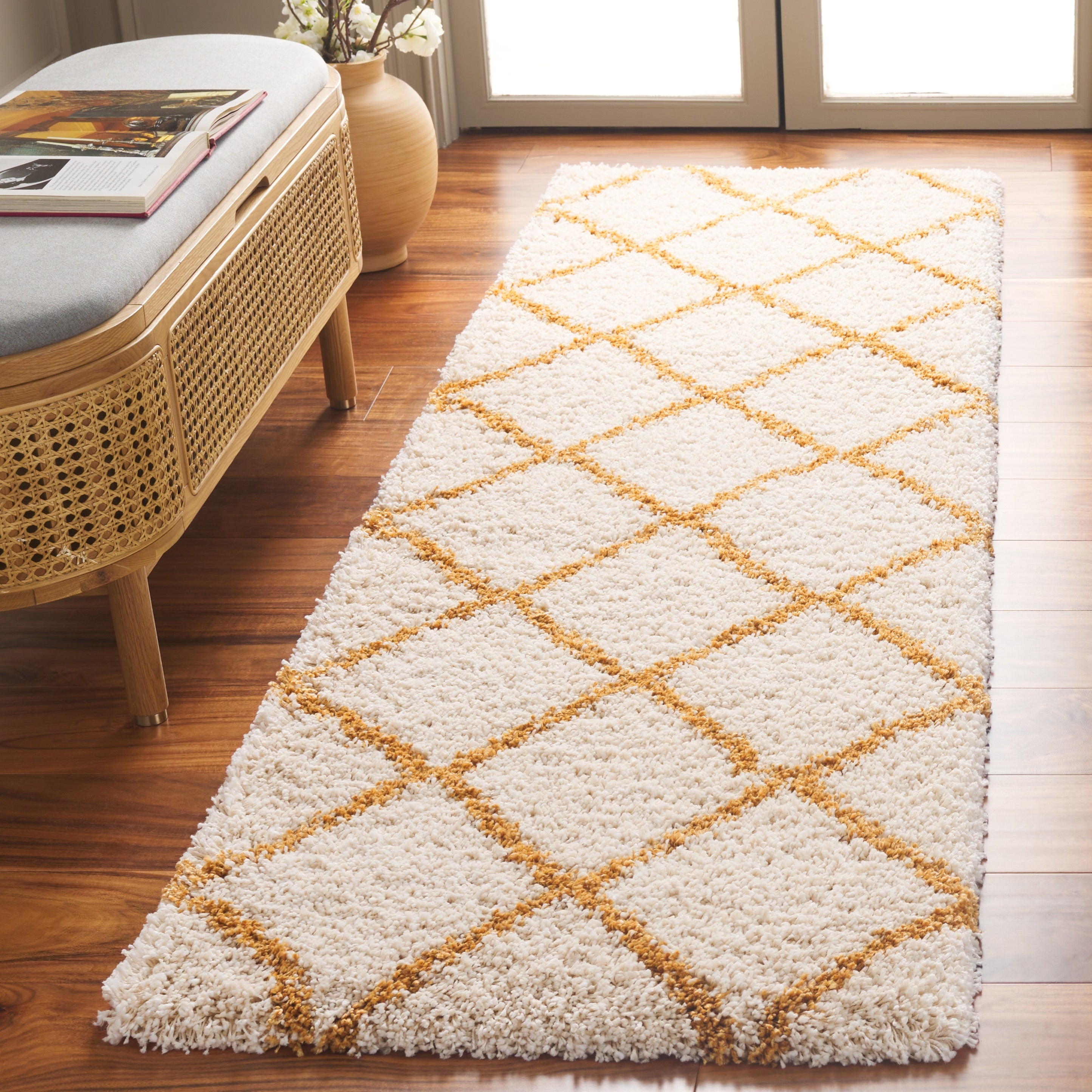 SAFAVIEH Hudson Shag Raili Diamond Trellis 2-inch Thick Rug