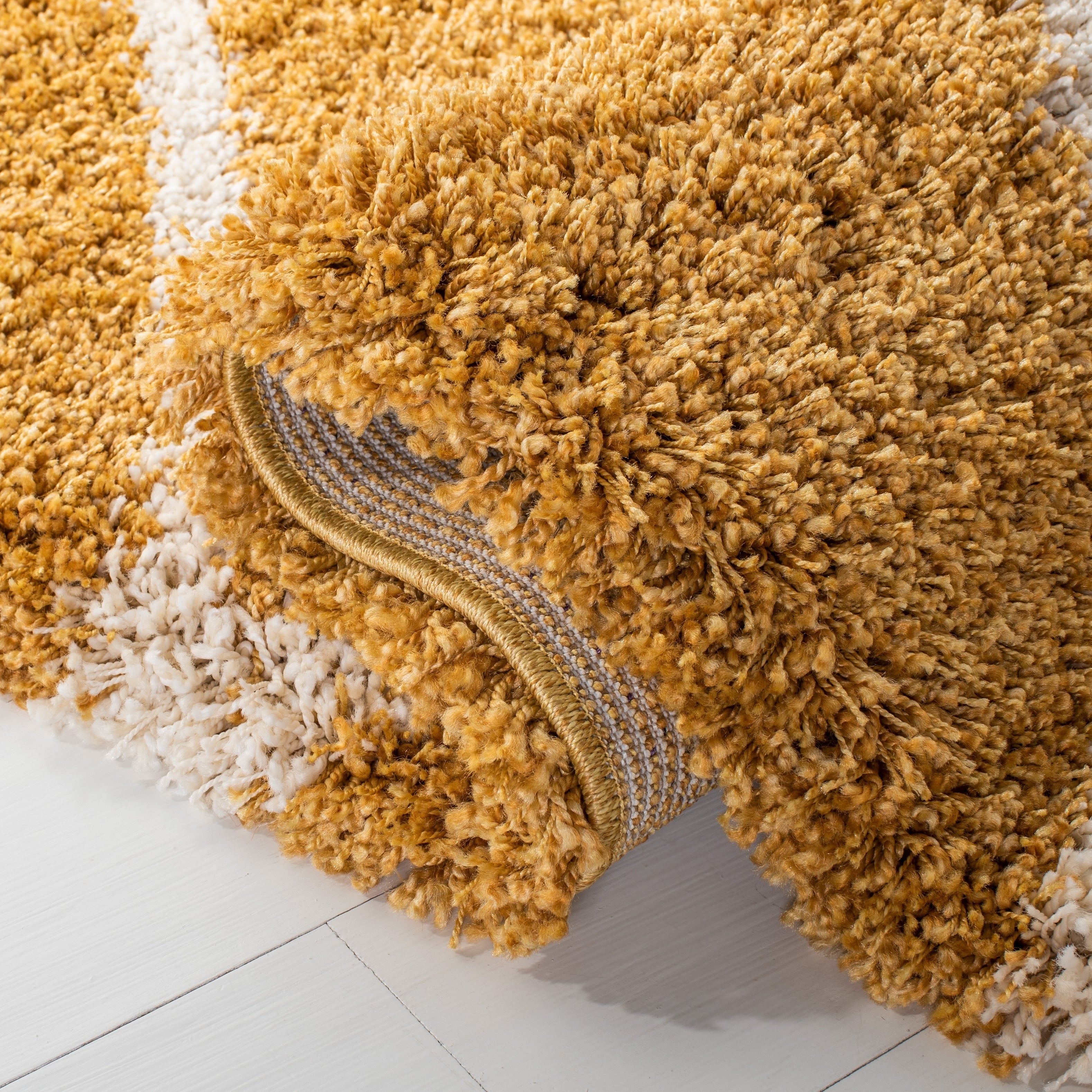 SAFAVIEH Hudson Shag Raili Diamond Trellis 2-inch Thick Rug