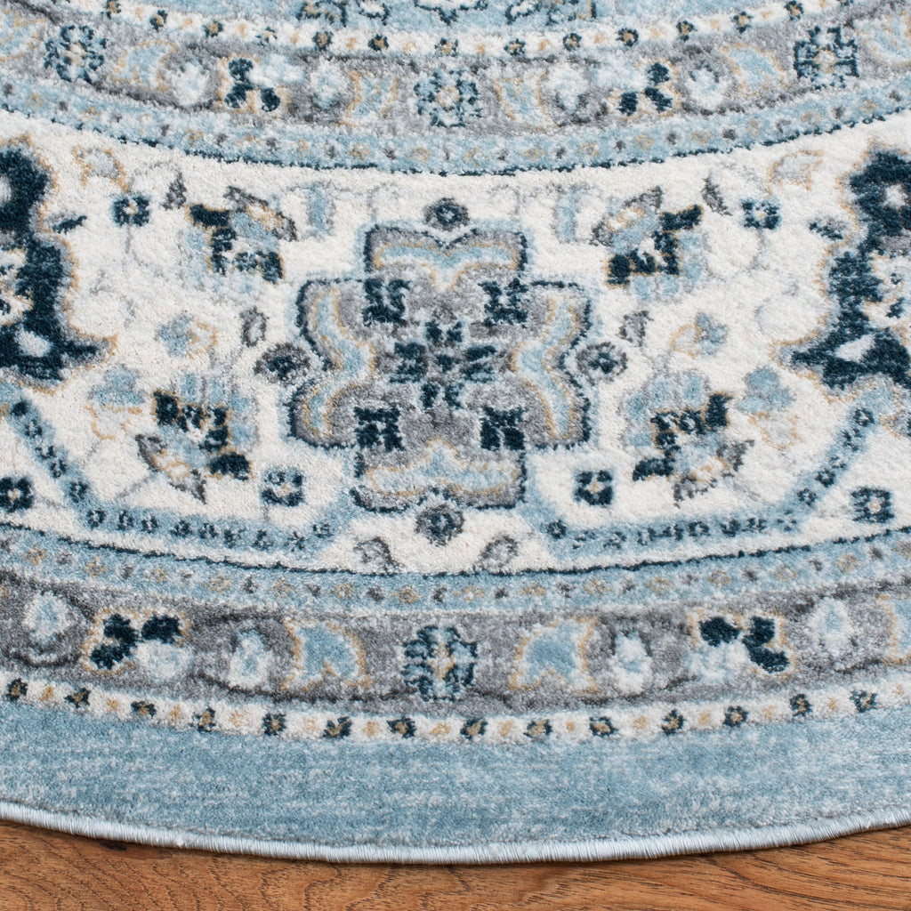 SAFAVIEH Isabella Roxann Traditional Oriental Rug