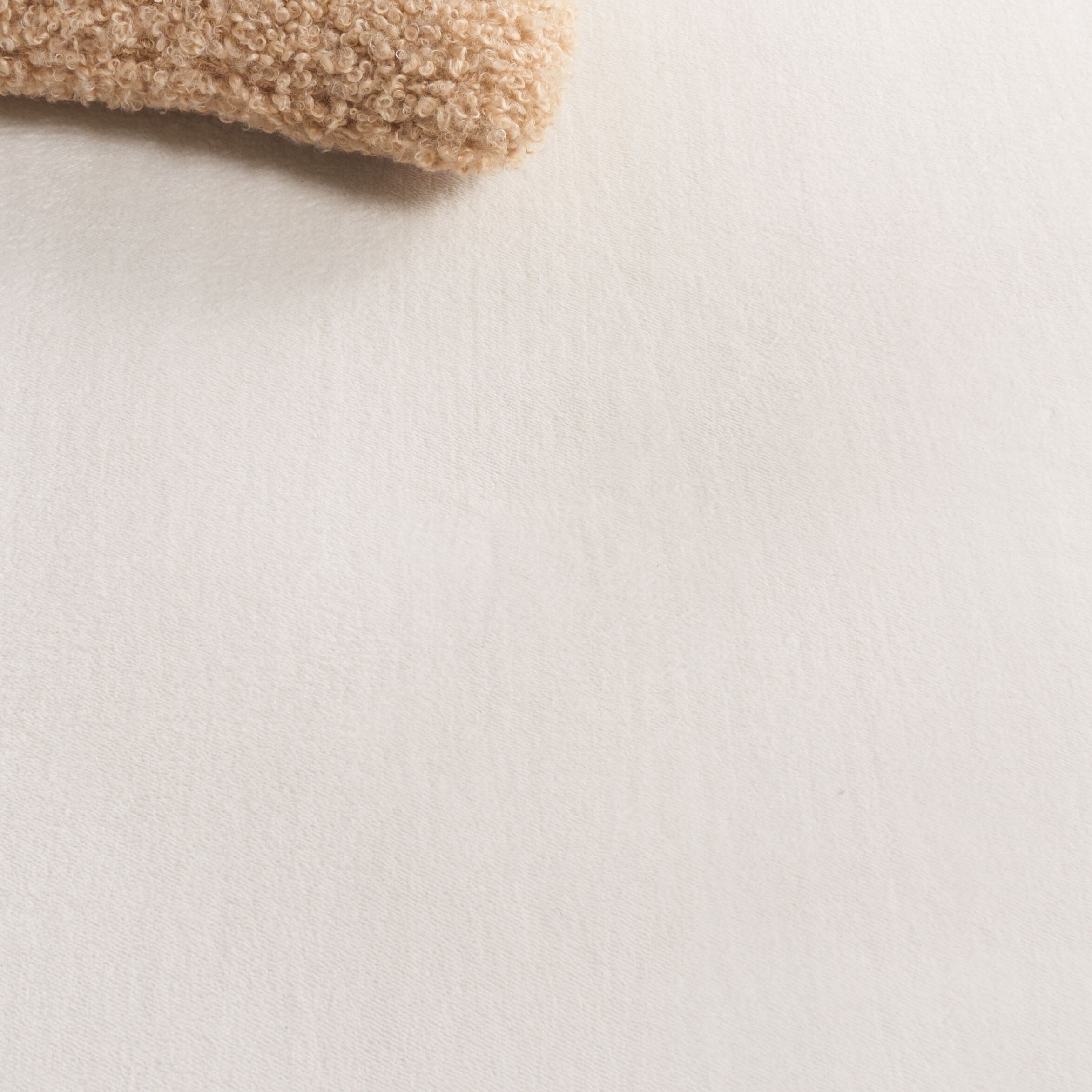 SAFAVIEH Loft Saundra Contemporary Machine Washable Rug