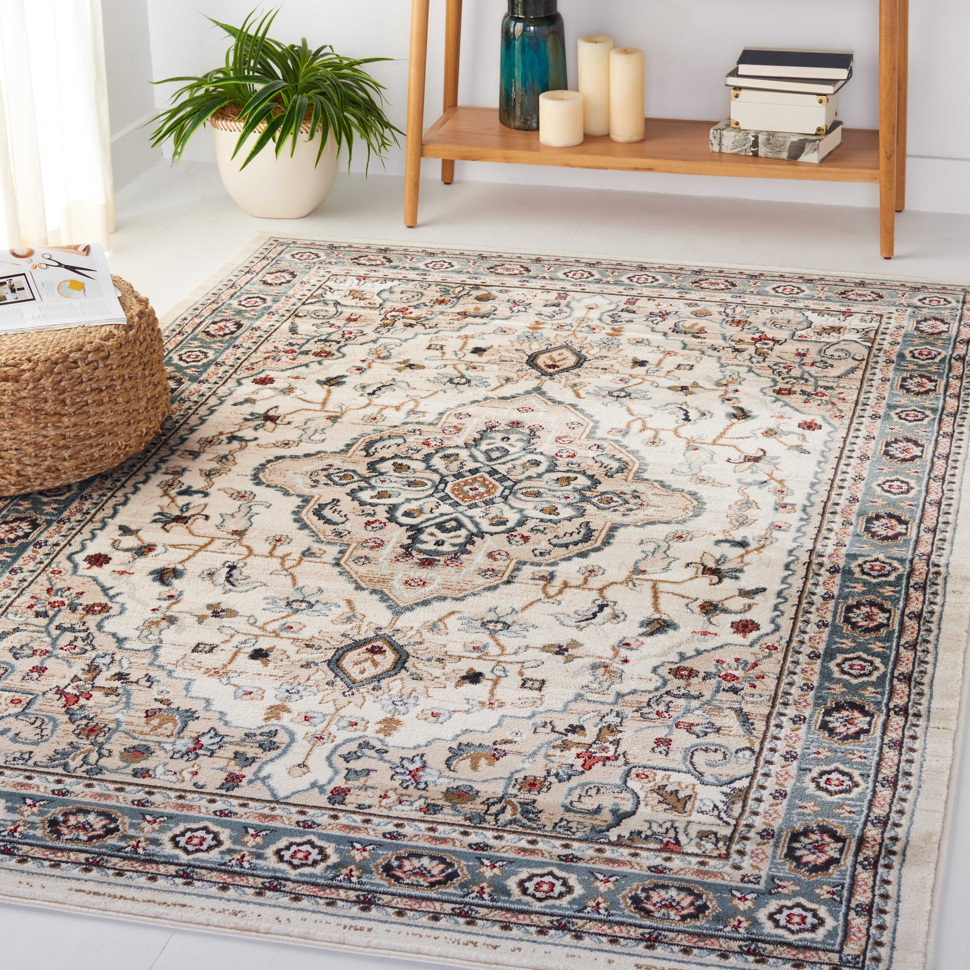 SAFAVIEH Lyndhurst Jill Traditional Oriental Rug