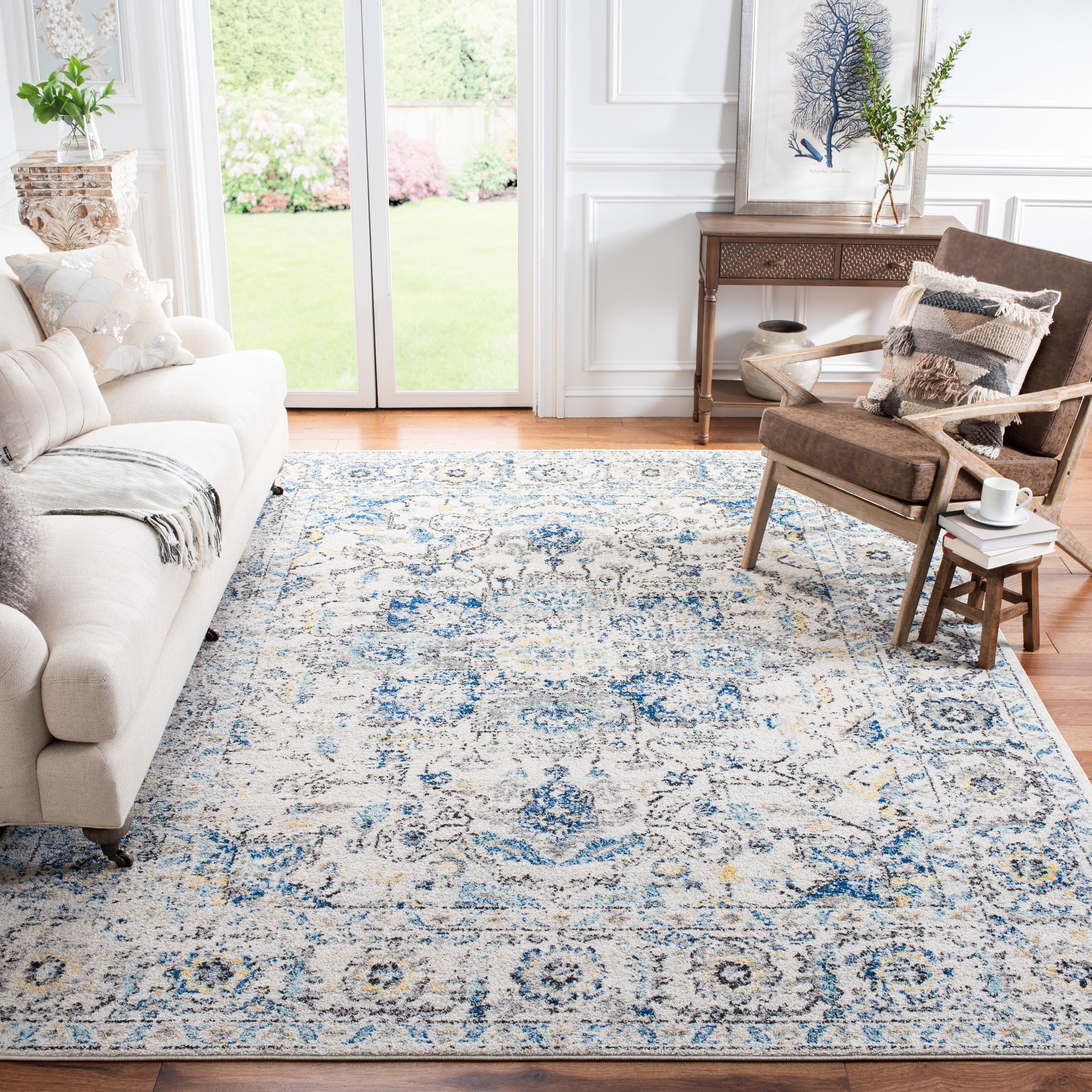 SAFAVIEH Madison Delois Medallion Rustic Farmhouse Distressed Rug