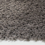 SAFAVIEH Madrid Shag Soledad Solid 2-inch Thick Rug