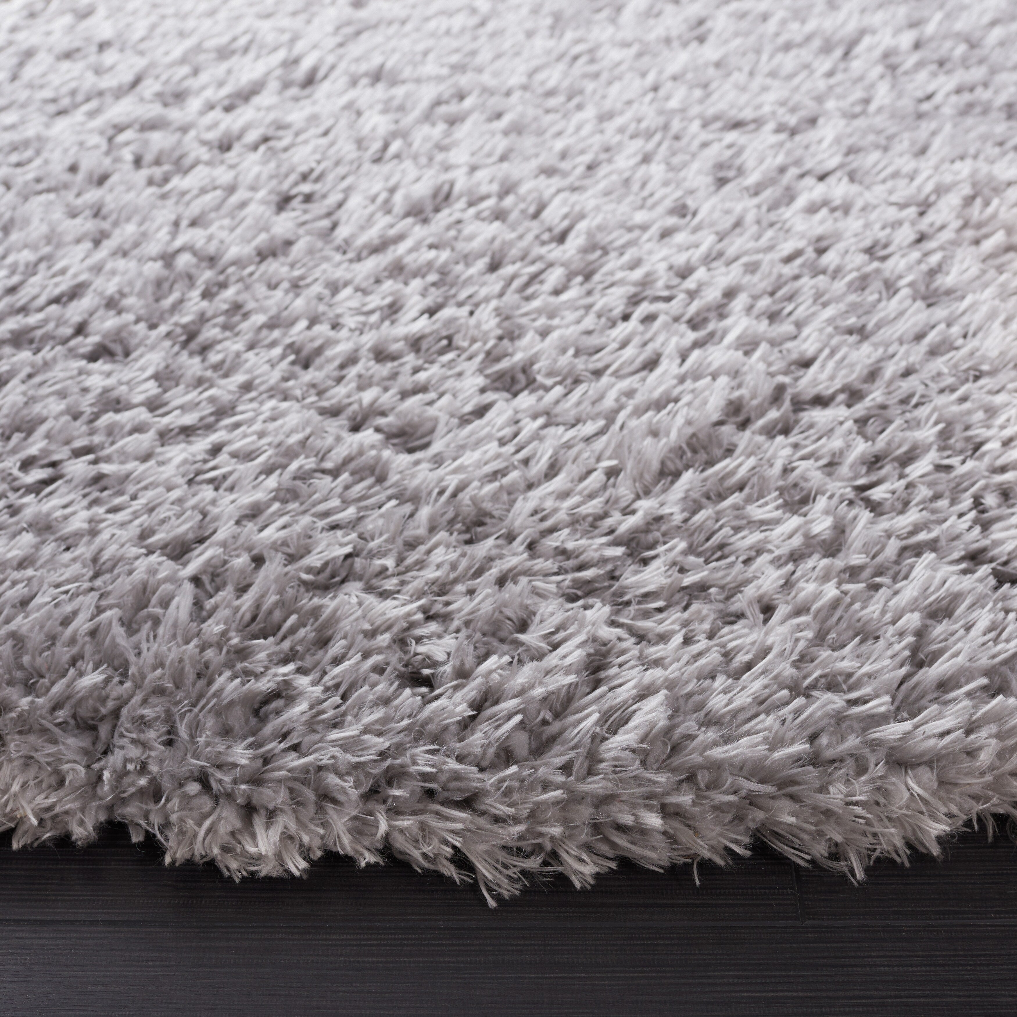 SAFAVIEH Madrid Shag Soledad Solid 2-inch Thick Rug